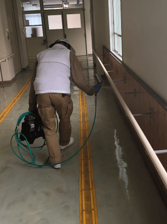 デオファクターカーサ施工事例　学校