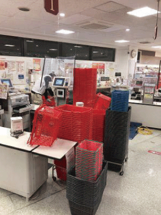 デオファクターカーサ施工事例　ショッピングセンター買い物かご＆ショッピングカート