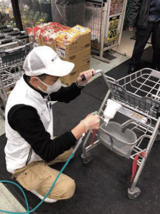 デオファクターカーサ施工事例　ショッピングセンター買い物かご＆ショッピングカート