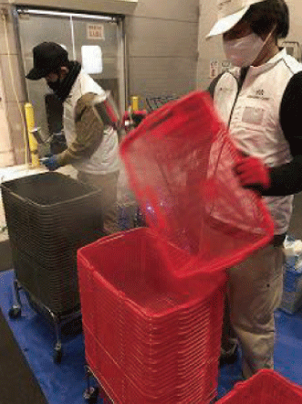 デオファクターカーサ施工事例　ショッピングセンター買い物かご＆ショッピングカート