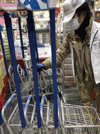 デオファクターカーサ施工事例　ショッピングセンター買い物かご＆ショッピングカート