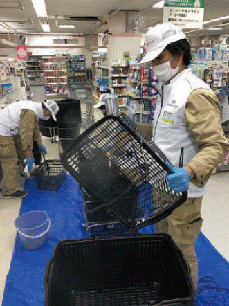 デオファクターカーサ施工事例　ショッピングセンター買い物かご＆ショッピングカート